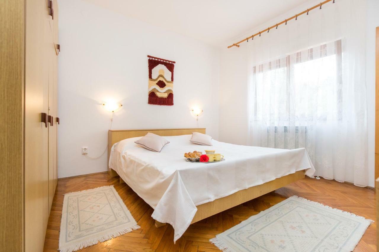 Apartman Branka ラビン エクステリア 写真