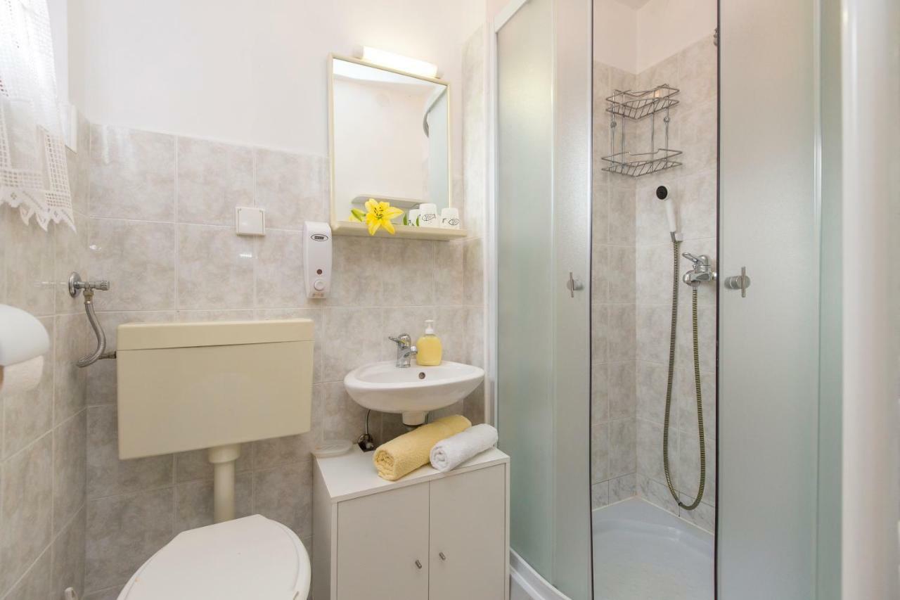 Apartman Branka ラビン エクステリア 写真